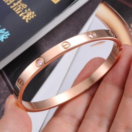 Brazalete De Titanio Con Rosca Hembra De Calidad Superior