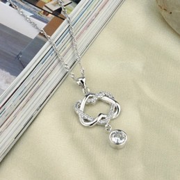 Collar De Titanio Con Baño De Platino Y Nudo De Calidad Estable
