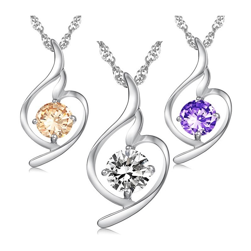 Collar De Titanio Con Baño De Platino Y Diamantes, La Reina De La Moda Femenina De Calidad. Collar De Titanio Con Baño De Platino Y Diamantes, La Reina De La Moda Femenina De Calidad.