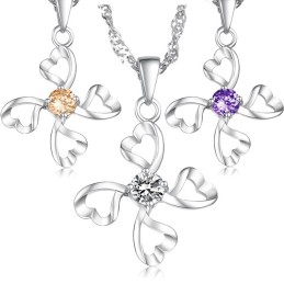 Collar De Titanio Con Baño De Platino Y Diamantes De Alta Calidad Para Mujer.