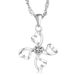Collar De Titanio Con Baño De Platino Y Diamantes De Alta Calidad Para Mujer.