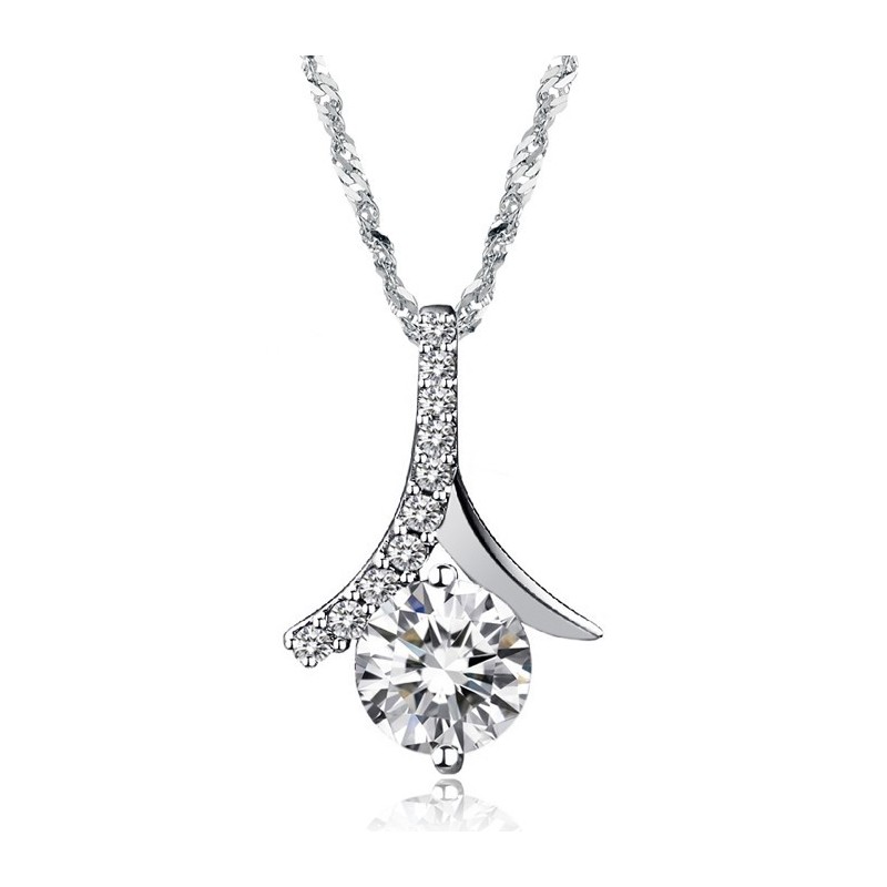 Collar De Titanio Con Baño De Platino Y Diamantes Para Mujer De Excelente Calidad.