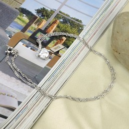 Collar De Titanio Con Baño De Platino Y Diamantes Para Mujer De Excelente Calidad.