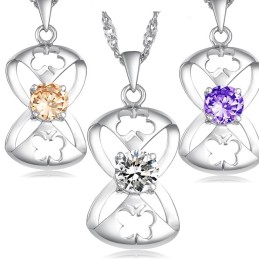 Collar De Titanio Con Baño De Platino Y Forma De Mariposa Para Mujer Con Amplia Variedad