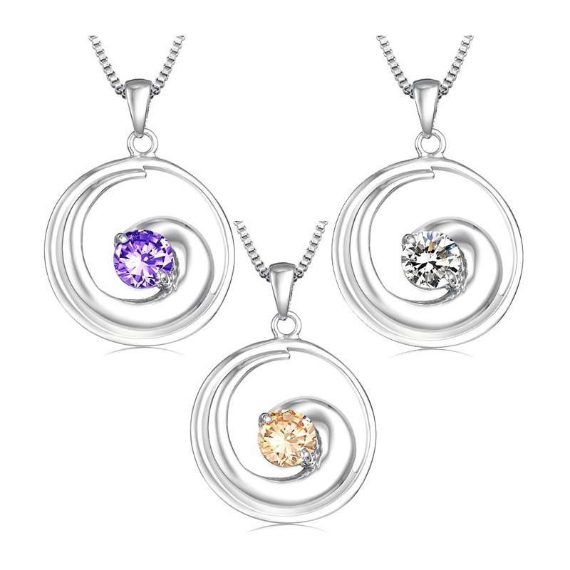 Collar De Titanio Con Baño De Platino Y Diamantes De Alta Calidad Para Mujer.