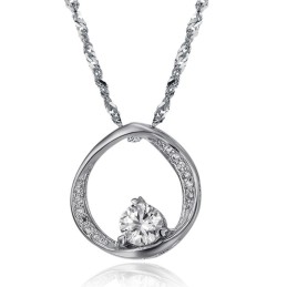 Collar De Titanio Con Baño De Platino Para Mujer, De Calidad Estable Y Conciso.