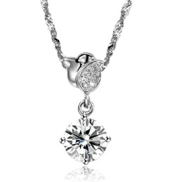 Collar De Titanio Con Baño De Platino Y Diamantes De Imitación En Forma De Rosa Para Mujer De La Reina De La Calidad