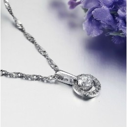 Collar De Titanio Con Baño De Platino Para Mujer, La Reina De La Calidad