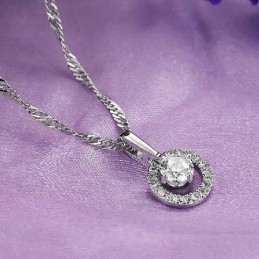 Collar De Titanio Con Baño De Platino Para Mujer, La Reina De La Calidad