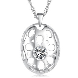 Collar De Titanio Con Baño De Platino Hipoalergénico Para Mujeres De Renombre Mundial