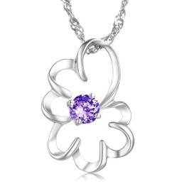 Collar De Titanio Con Baño De Platino Morado Y Diamantes Para Mujer.