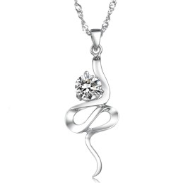 Collar De Titanio Con Baño De Platino Morado Y Diamantes De Imitación Para Mujer De Gran Reputación.