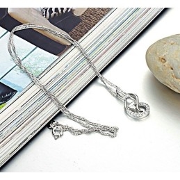 Collar De Titanio Con Baño De Platino Y Diamantes De Imitación Para Mujer De Alta Calidad.
