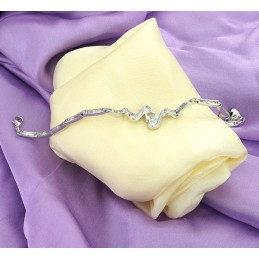 Pulsera Clásica De Titanio Con Baño De Platino Y Diamantes De Imitación Para Mujer.