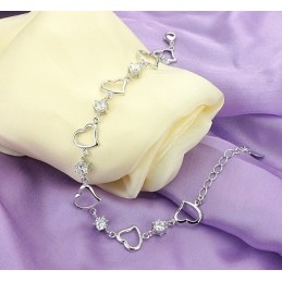 Pulsera De Titanio Con Baño De Platino Y Diamantes De Alta Calidad Para Mujer.