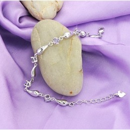 Pulsera De Titanio Con Baño De Platino Morado Y Diamantes Para Mujer, Duradera Y De Uso Frecuente.