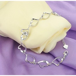 Pulsera De Titanio Con Baño De Platino Y Diamantes De Alta Calidad Para Mujer.