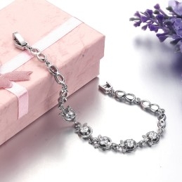 Pulsera De Titanio Con Baño De Platino Y Forma De Trébol Para Mujer, Con Calidad Y Cantidad Garantizadas.