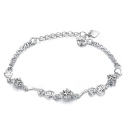 Pulsera De Titanio Con Baño De Platino Y Diamantes De Imitación Para Mujer.