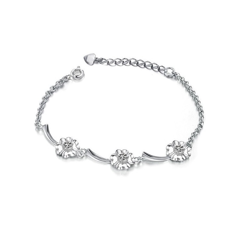 Pulsera De Titanio Con Baño De Platino Y Forma De Trébol Para Mujer, Duradera Y De Uso Prolongado. Pulsera De Titanio Con Baño De Platino Y Forma De Trébol Para Mujer, Duradera Y De Uso Prolongado.