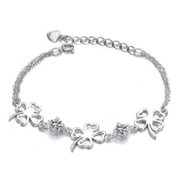 Pulsera De Titanio Con Baño De Platino Y Forma De Trébol Para Mujer De Excelente Calidad