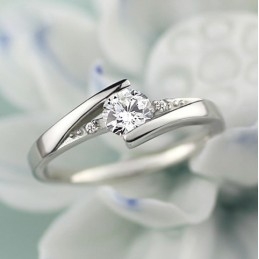 Anillo De Titanio Con Baño De Platino Para Mujer, Duradero Y De Uso Prolongado, Con Diamantes De Imitación.
