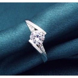 Anillo De Titanio Con Baño De Platino Para Mujer, Duradero Y De Uso Prolongado, Con Diamantes De Imitación.