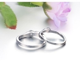 Anillo De Titanio Con Baño De Platino Y Diamantes De Imitación Para Amantes, Con Calidad Y Cantidad Garantizadas.