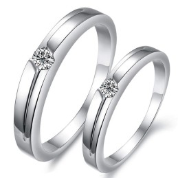 Anillo De Titanio Con Baño De Platino De Calidad Estable Para Amantes Con Diamantes De Imitación.