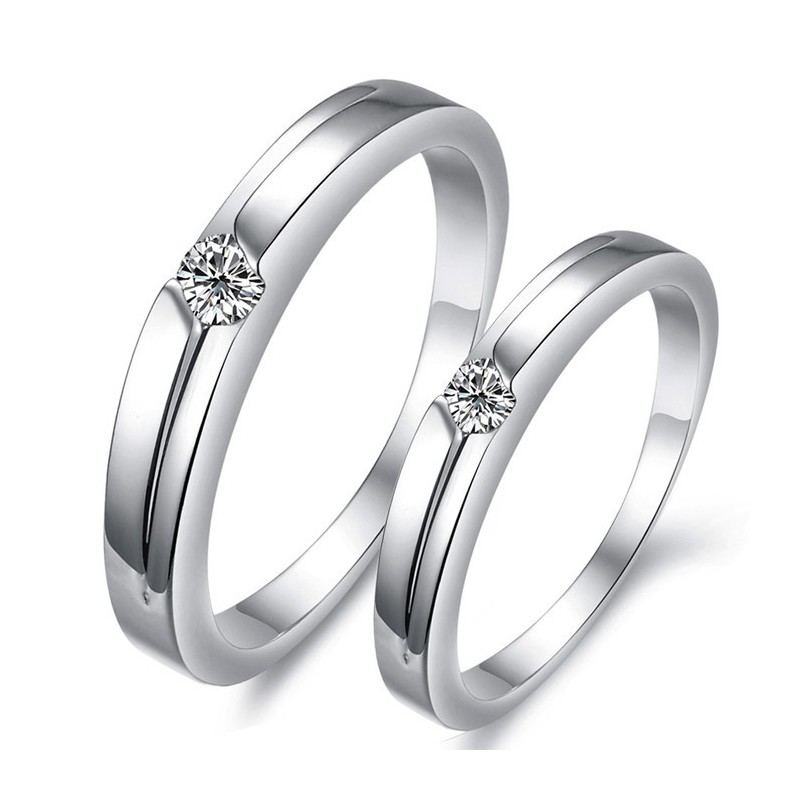 Anillo De Titanio Con Baño De Platino De Calidad Estable Para Amantes Con Diamantes De Imitación.