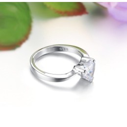 Anillo De Titanio Con Baño De Platino Y Diamantes De Imitación, Ideal Para Mujeres De Calidad.