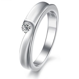 Anillo De Titanio Con Baño De Platino De Calidad Estable Para Amantes Con Diamantes De Imitación.