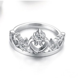 Anillo De Titanio Con Baño De Platino Y Diamantes De Imitación De Renombre Mundial