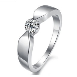 Anillo De Titanio Con Baño De Platino De Alta Calidad Para Amantes Con Diamantes De Imitación.