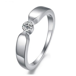 Anillo De Titanio Con Baño De Platino De Alta Calidad Para Amantes Con Diamantes De Imitación.