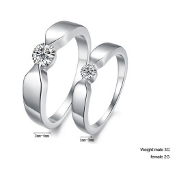 Anillo De Titanio Con Baño De Platino De Alta Calidad Para Amantes Con Diamantes De Imitación.
