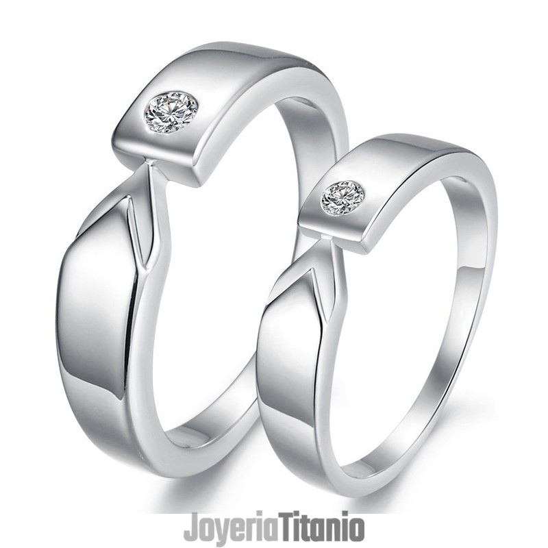Anillo De Titanio Con Baño De Platino De Alta Calidad Para Amantes Con Diamantes De Imitación.