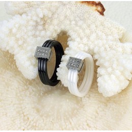 Conocido Por Su Excelente Calidad De Anillo De Cerámica De Tungsteno Tricíclico Con Diamantes De Imitación.