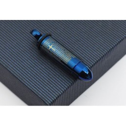 Colgante De Titanio Con Forma De Bala Para Hombre, Color Azul Frío (Cadena Gratis)