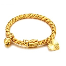 Pulsera Para Niños Chapada En Oro De 18 Quilates Con Campana, Muy Vendida En Todo El Mundo.
