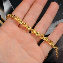 Pulsera Bañada En Oro De 18 Quilates Con Forma De Pez Femenino.