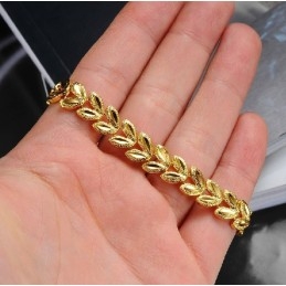 Pulsera De Hoja Femenina De Alta Calidad Chapada En Oro De 18 Quilates