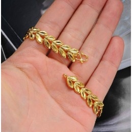 Pulsera De Hoja Femenina De Alta Calidad Chapada En Oro De 18 Quilates