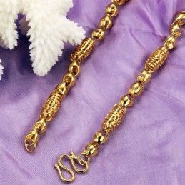 Collar Hueco Femenino Chapado En Oro De 18 Quilates De Renombre Mundial