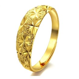 Anillo Clásico Femenino De Calidad Superior Chapado En Oro De 18 Quilates