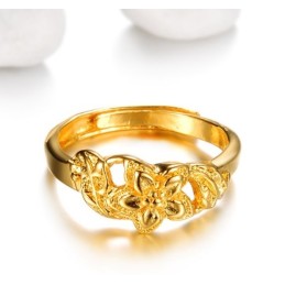 Anillo Chapado En Oro De 18 Quilates Con Diseño De Flor Femenina De Alta Calidad