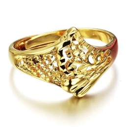 Anillo Clásico Femenino Bañado En Oro De 18 Quilates, La Reina De La Calidad
