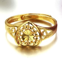 Famoso Por Su Excelente Calidad: Anillo De Corazón Para Mujer Chapado En Oro De 18 Quilates.