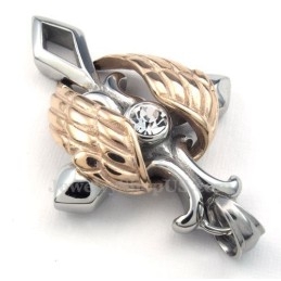 Collar Con Colgante De Cruz De Titanio Con Alas De Ángel En Oro Rosa (Cadena Gratis)