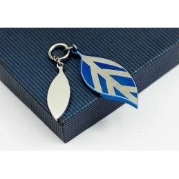 Colgante De Titanio Con Diseño De Hoja Azul De Moda - Cadena Gratis